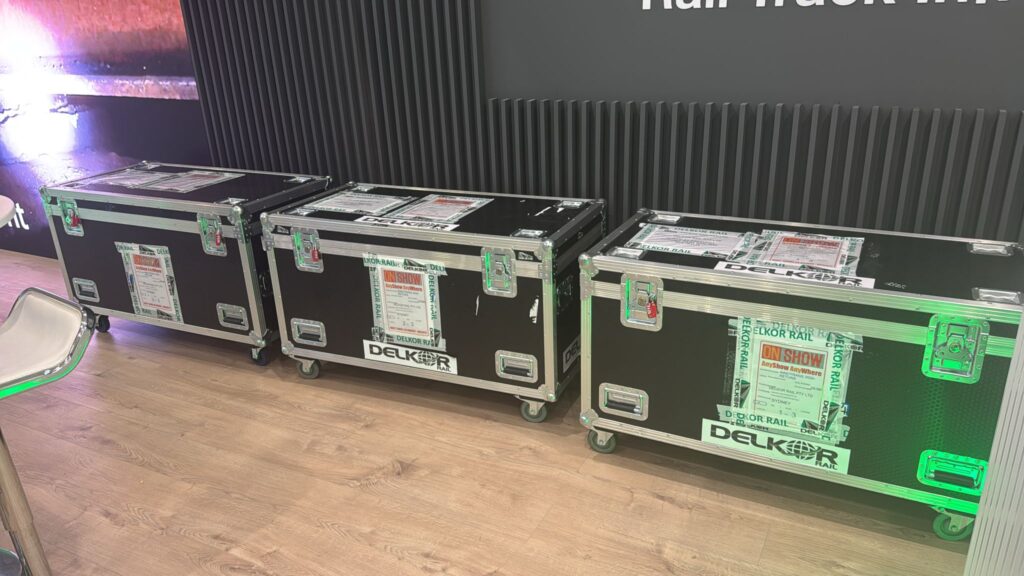 Domestic white glove delivery service – expert handling and premium unpacking for local shipments