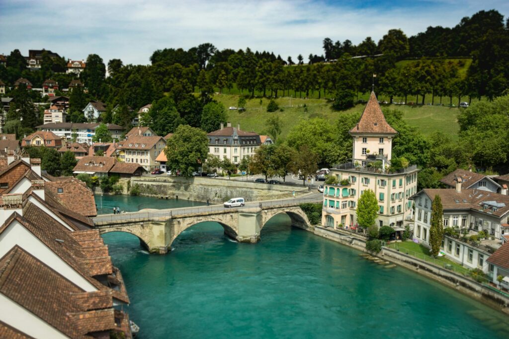 International removals to Switzerland – secure and efficient relocation solutions